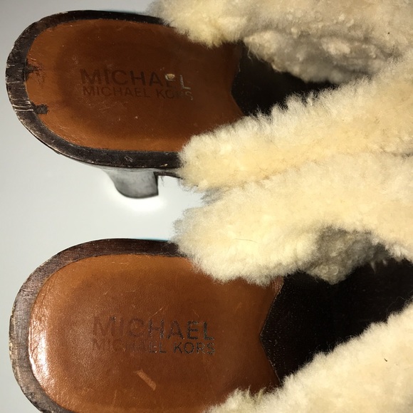 Michael Kors wood booties pre owned size 8 1/2 - Picture 6 of 13